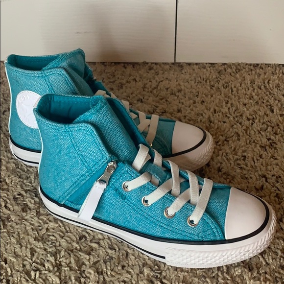 Converse Other - Girls size 12 converse NWT